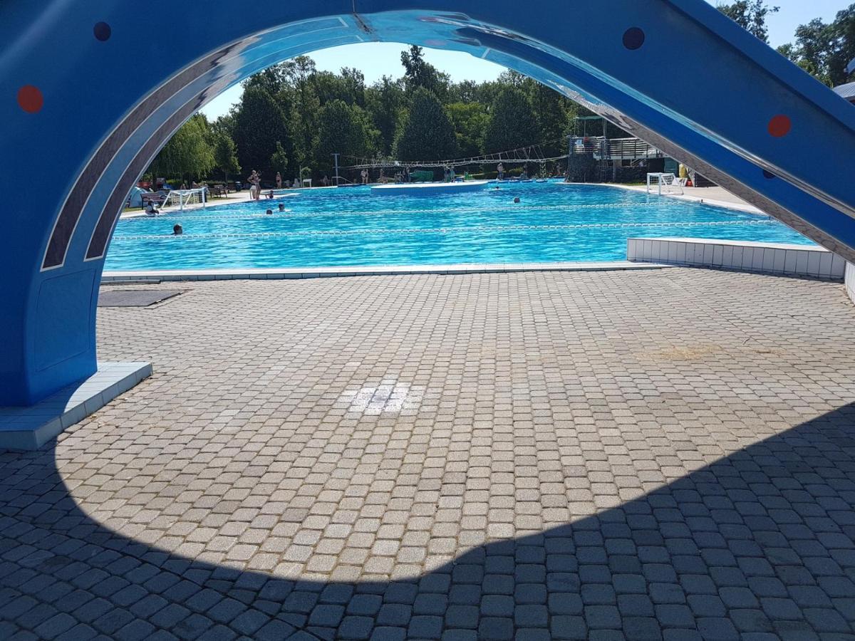Zafir Sziget Apartman Шарвар Экстерьер фото