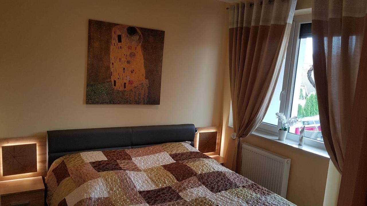 Zafir Sziget Apartman Шарвар Экстерьер фото