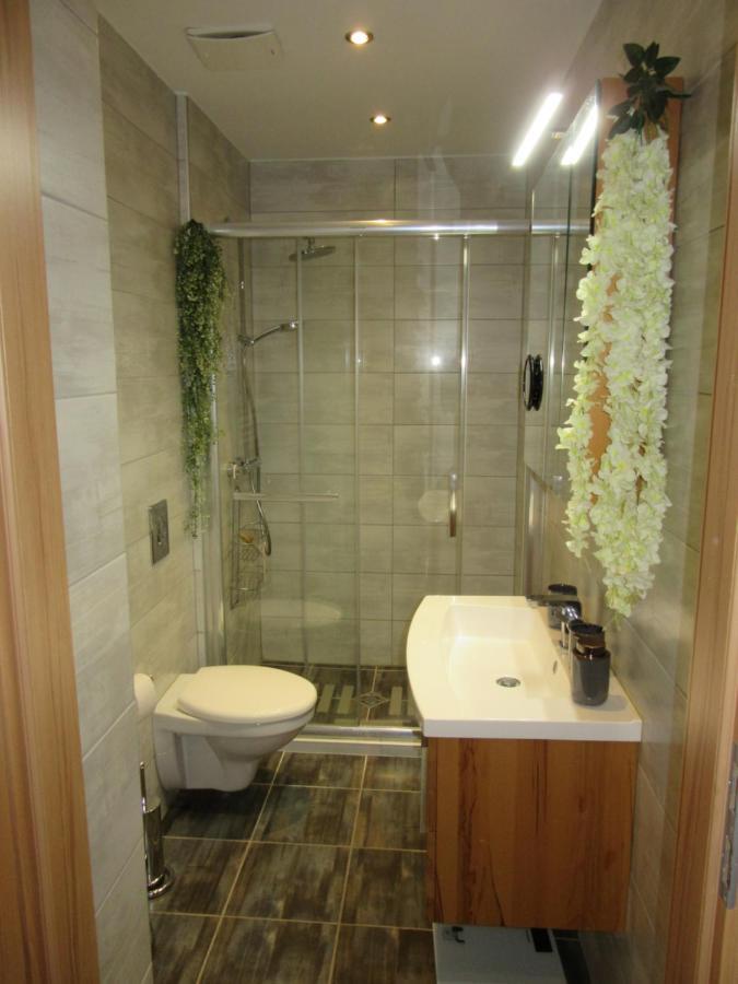 Zafir Sziget Apartman Шарвар Экстерьер фото