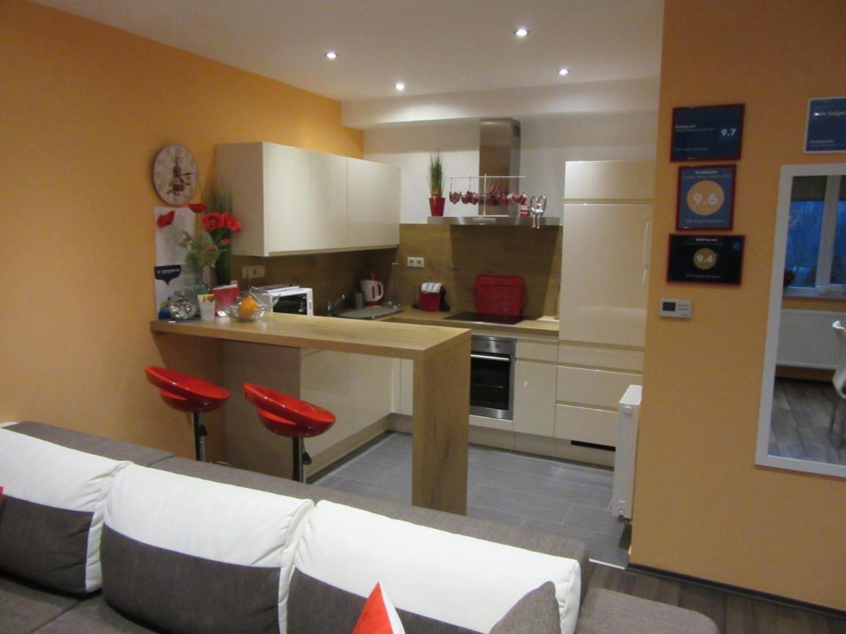 Zafir Sziget Apartman Шарвар Экстерьер фото