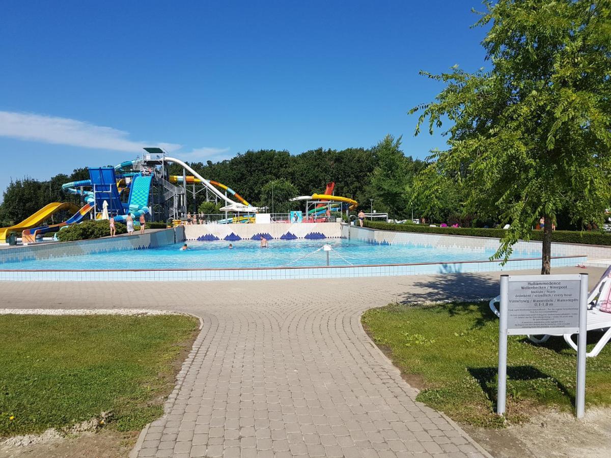 Zafir Sziget Apartman Шарвар Экстерьер фото
