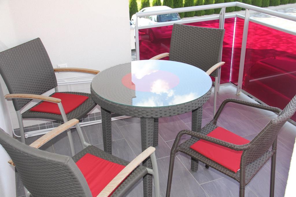 Zafir Sziget Apartman Шарвар Экстерьер фото